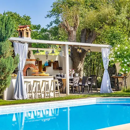 Glamping With Mineral Pool Near Sofia,plovdiv Дом отдыха *