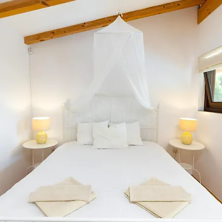 Дом отдыха Glamping With Mineral Pool Near Sofia,plovdiv *