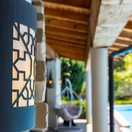 Glamping With Mineral Pool Near Sofia,plovdiv Дом отдыха