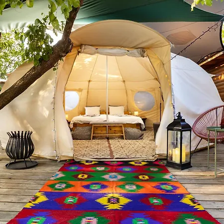 Дом отдыха Glamping With Mineral Pool Near Sofia,plovdiv *
