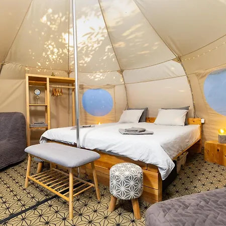 Дом отдыха Glamping With Mineral Pool Near Sofia,plovdiv