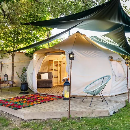 Дом отдыха Glamping With Mineral Pool Near Sofia,plovdiv *