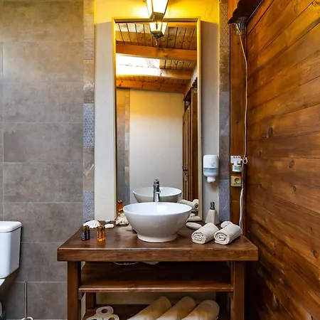 Glamping With Mineral Pool Near Sofia,plovdiv Дом отдыха