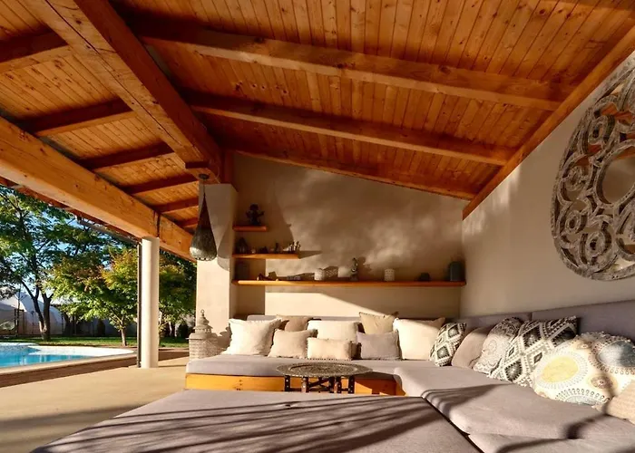 Glamping With Pool Near Sofia,plovdiv بيت للعطل *