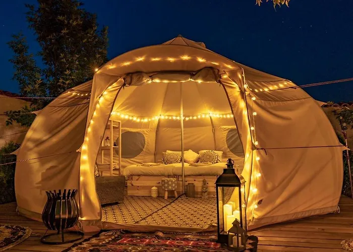 بيت للعطل Glamping With Pool Near Sofia,plovdiv